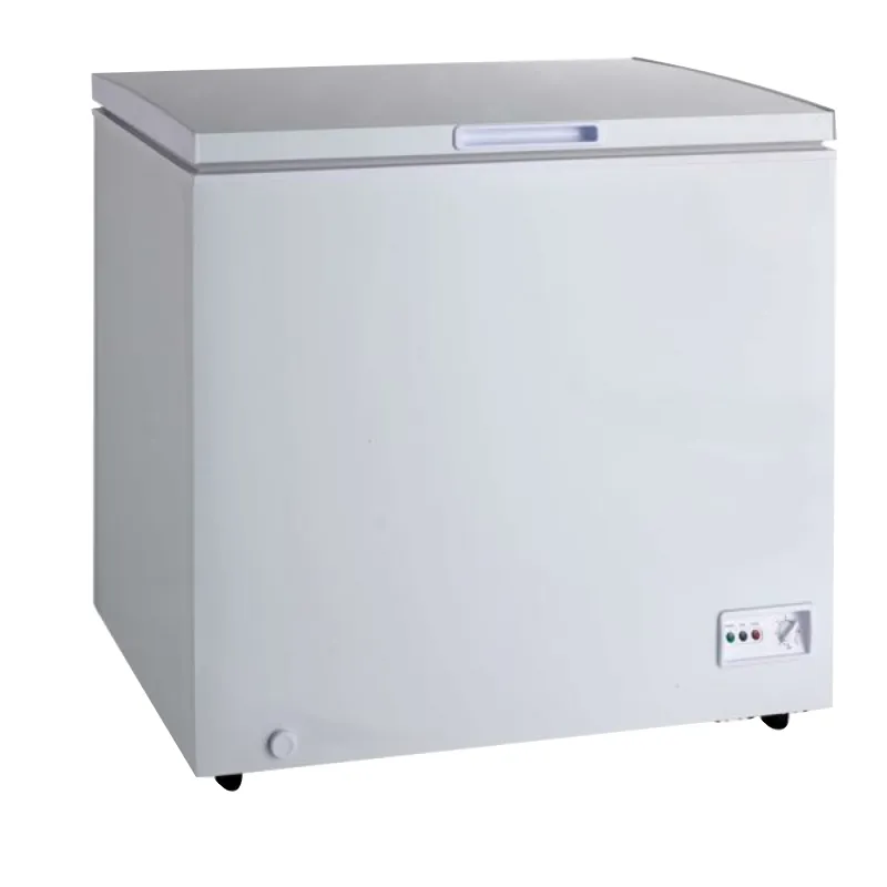 Chef AAA - FR-CN-0192. Commercial 37 Solid Door Chest Freezer 6.7cu.ft.