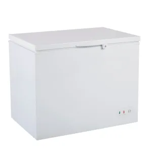 Maxx Cold - MXSH12.7SHC Chest Freezer with Solid Top. 50W. 12.7 cu. ft. Storage Capacity. Locking Lid. Garage Ready. in White