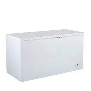 Maxx Cold - MXSH15.9SHC Chest Freezer with Solid Top. 60.2W. 15.9 cu. ft. Storage Capacity. Locking Lid. Garage Ready. in White