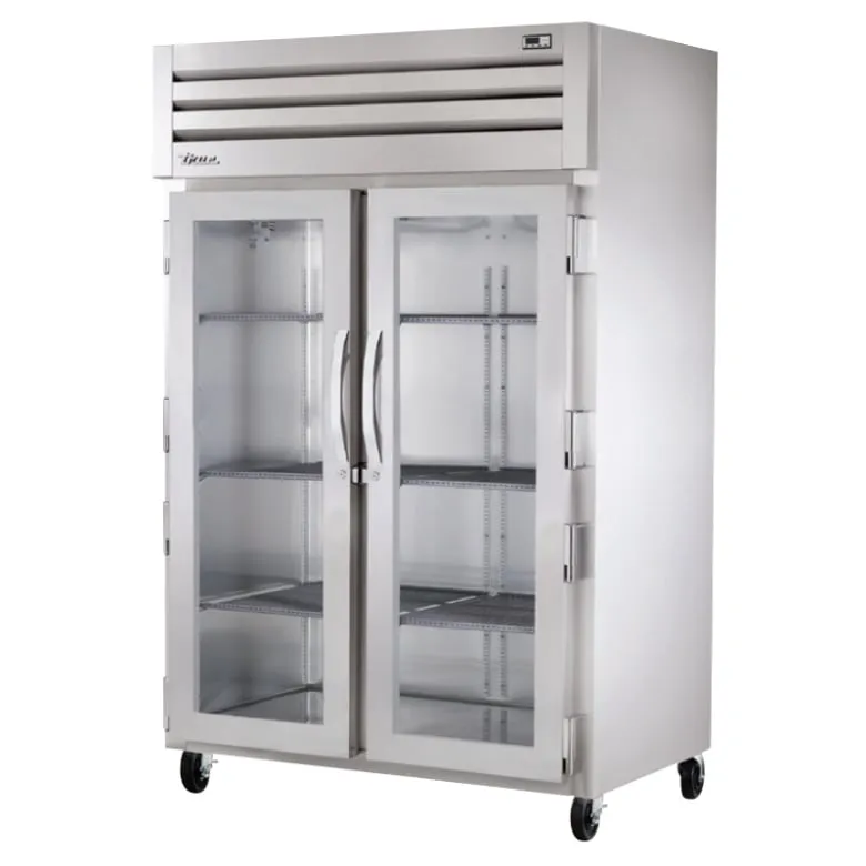 True STR2R-2G-HC 52 3/5 Two Section Reach In Refrigerator. (2) Left/Right Hinge Glass Doors. 115v
